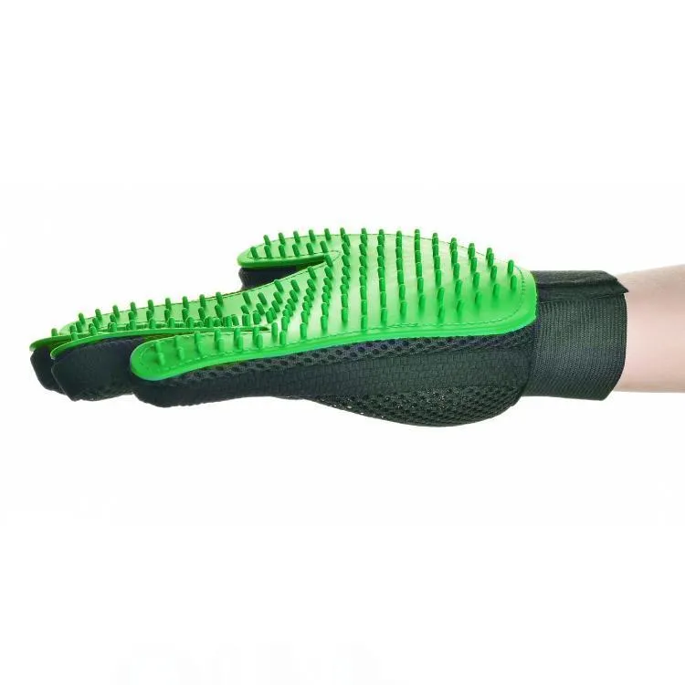 Gentle Deshedding Glove