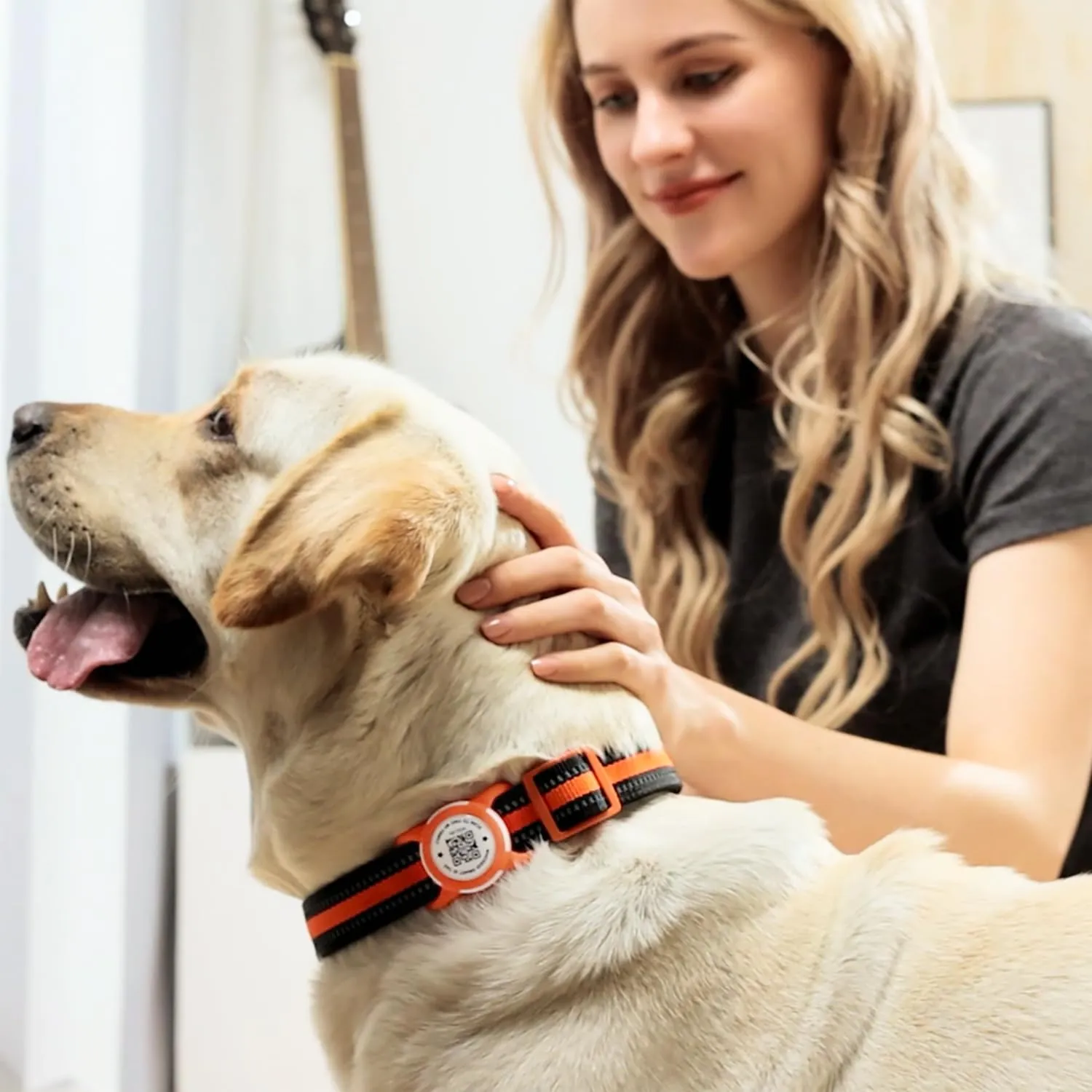 QR Code Airtag Holder, Scan QR Code Send Location Alert Email, Waterproof Full Body Protection Anti-Lost Air Tag Case, Airtag Accessories for Dog, Cats, Collar, Backpack (Black, Large)