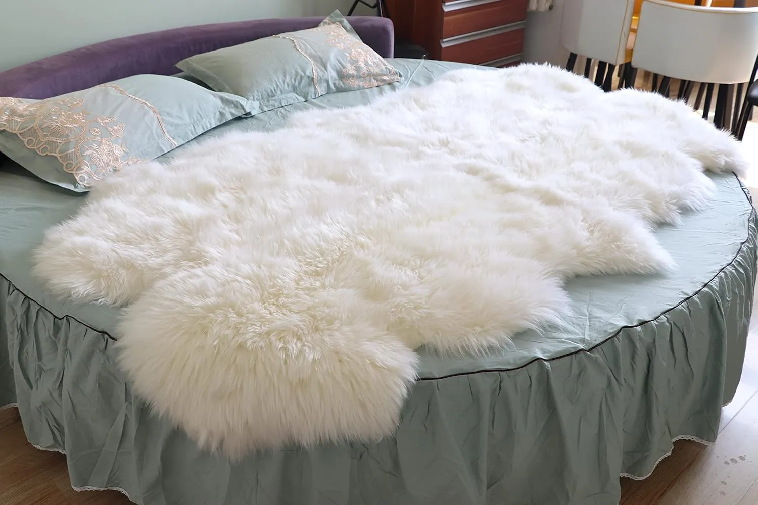 Woolous Sheepskin Rug 4x6 ft - Large Genuine New Zealand Lambskin Wool Quad Pelt Sheep Skin Fur Throw Area Rug for Nursery, Bedroom, and Living Room Decor (Ivory-White)